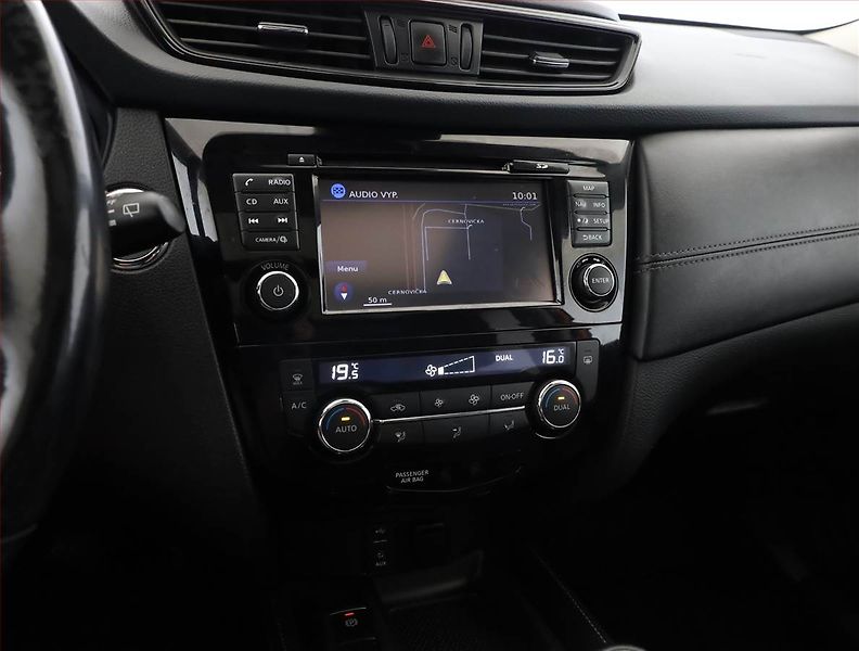 Nissan X-Trail (2017) 2.0 dCi, 4X4, Serv.kniha - fotka 10 z 21