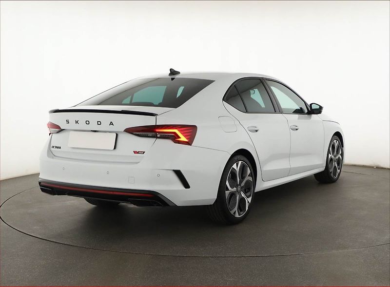 Škoda Octavia (2025) RS 2.0 TSI - fotka 5 z 20