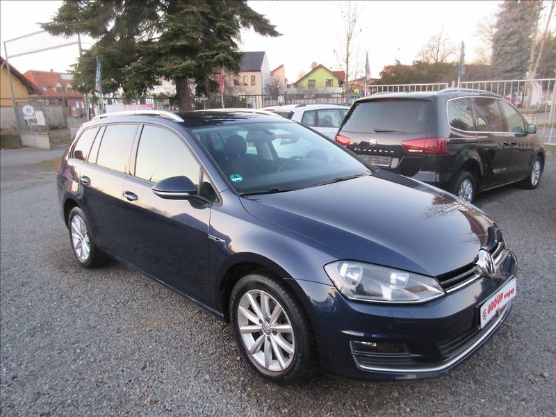 Volkswagen Golf 1,4 TSI 92kW Nez.top Edice Lou - fotka 2 z 14