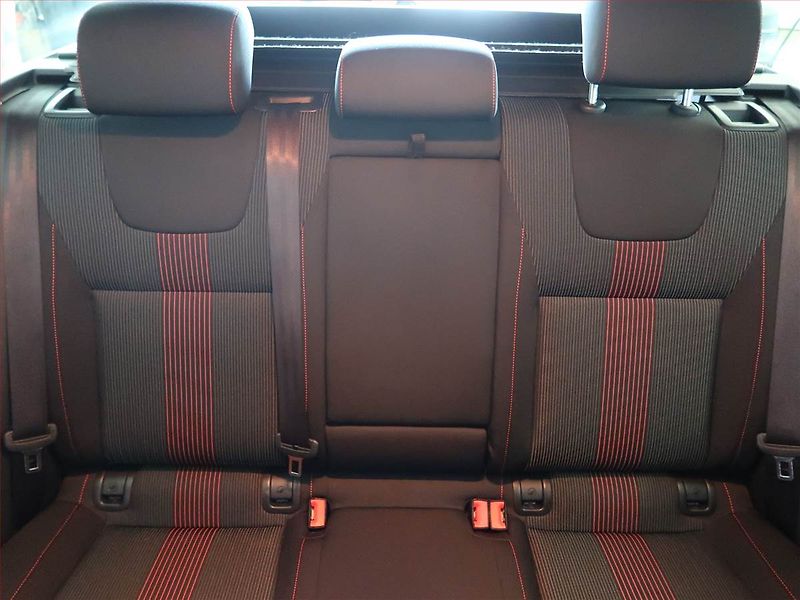 Škoda Octavia (2019) Style 1.6 TDI, Automat, Navi - fotka 10 z 14