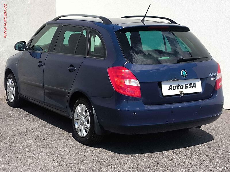 Škoda Fabia (2012) 1.4 16V, ČR, AC, tempo - fotka 6 z 16