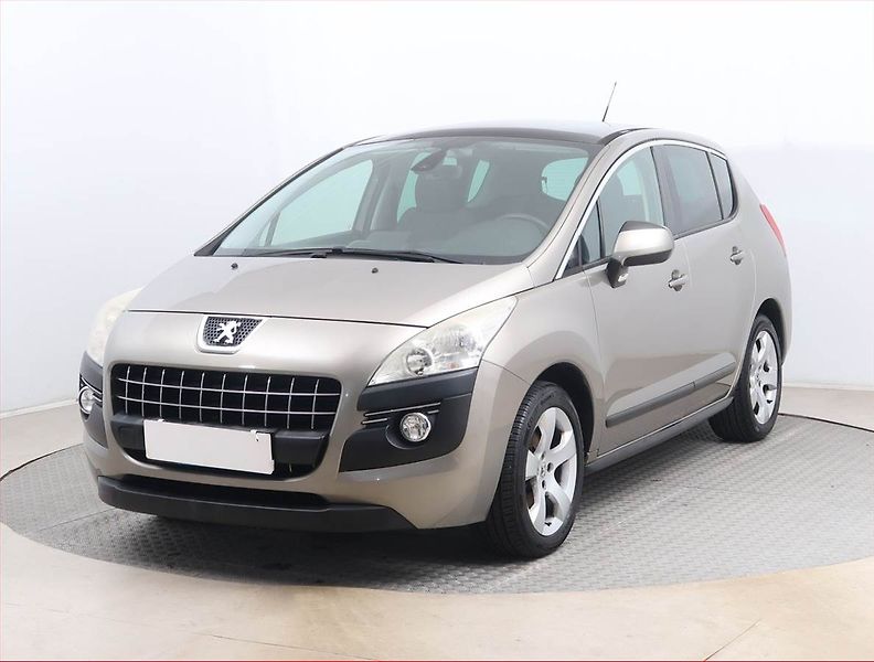 Peugeot 3008 (2011) 1.6 VTi, Navi, Tempomat - fotka 2 z 14