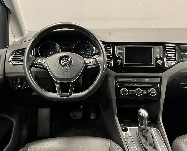 Volkswagen Golf Sportsvan 1,4 TSI DSG Highline - fotka 5 z 16