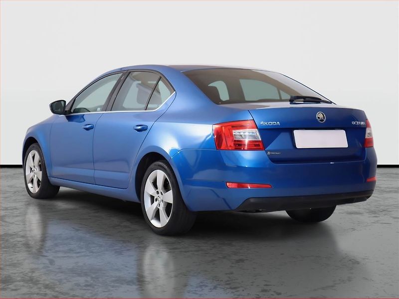 Škoda Octavia (2016) 1.6 TDI, Navi, Xenony - fotka 4 z 18