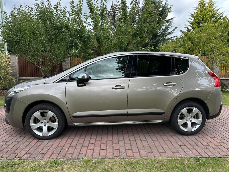 Peugeot 3008 (2011) 1.6Thp 115kw - fotka 4 z 27