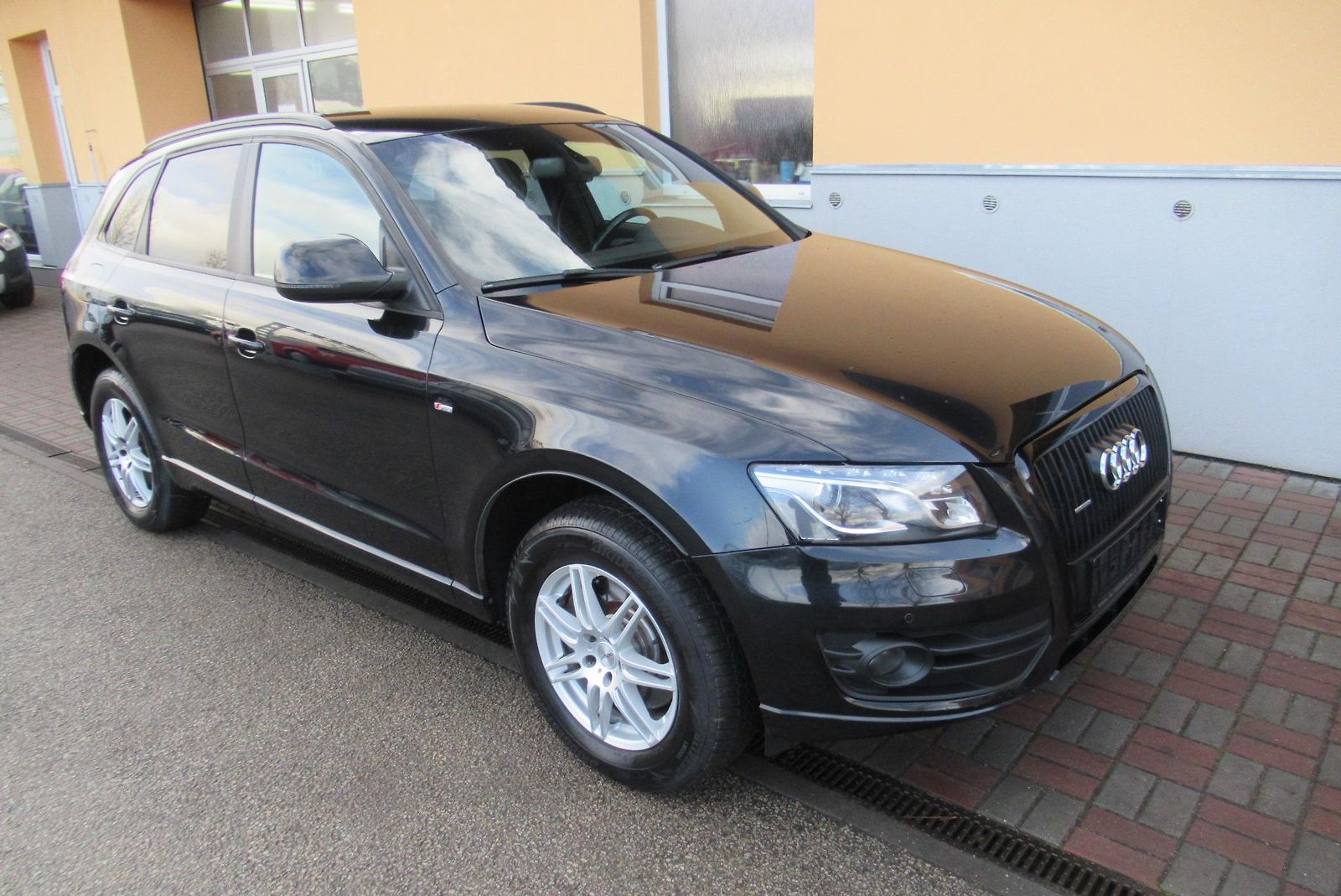 Audi Q5 3.0 TDi V6 S-Line QUATTRO