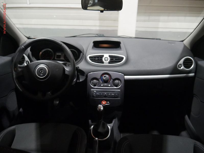 Renault Clio (2012) 1.2, ČR, AC, el. výbava - fotka 7 z 16