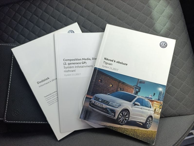 Volkswagen Tiguan 2,0 TDi R-Line DSG 4x4 Navi ČR - fotka 33 z 33