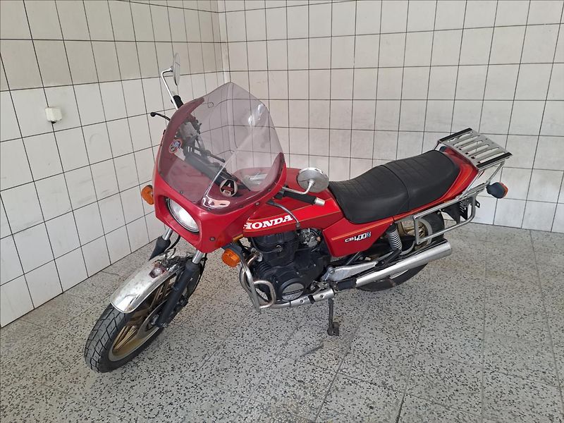 Honda CB400N - fotka 2 z 6