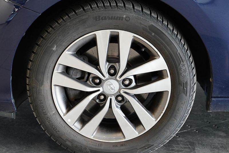 Hyundai i30 - fotka 10 z 28