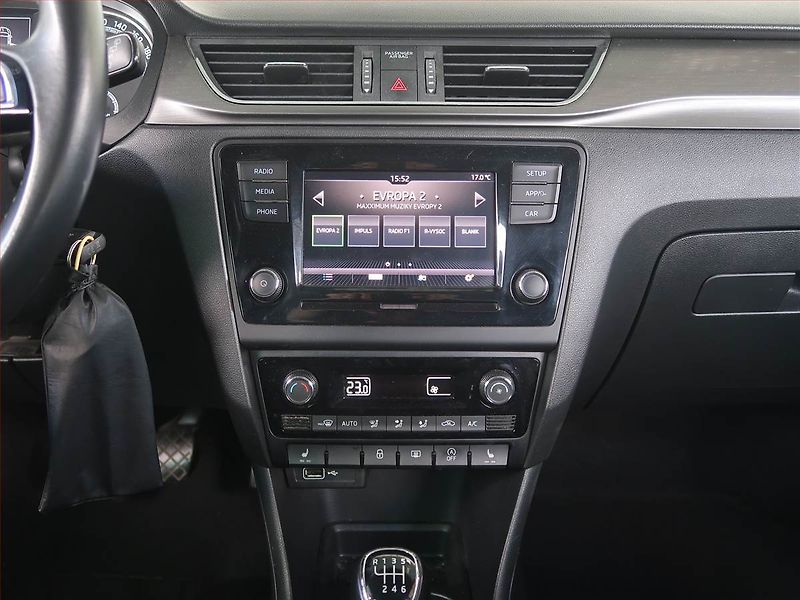 Škoda Rapid (2019) Style 1.0 TSI, Bi-Xenony - fotka 11 z 16