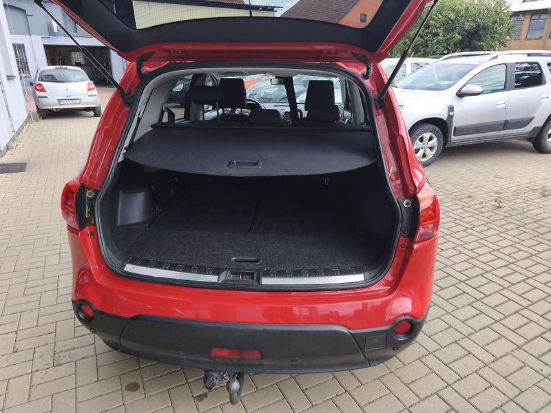 Nissan Qashqai (2009) +2(7.míst)-1,5Dci - fotka 12 z 20