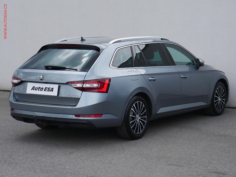 Škoda Superb (2017) 1.6TDi, DSG, navi, xenon - fotka 4 z 21