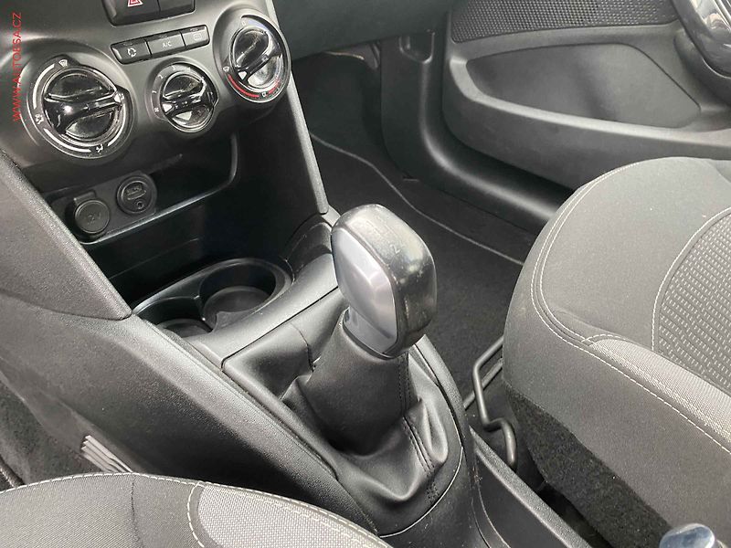 Peugeot 208 (2016) 1.2 PT, Style, park. čidla - fotka 15 z 16