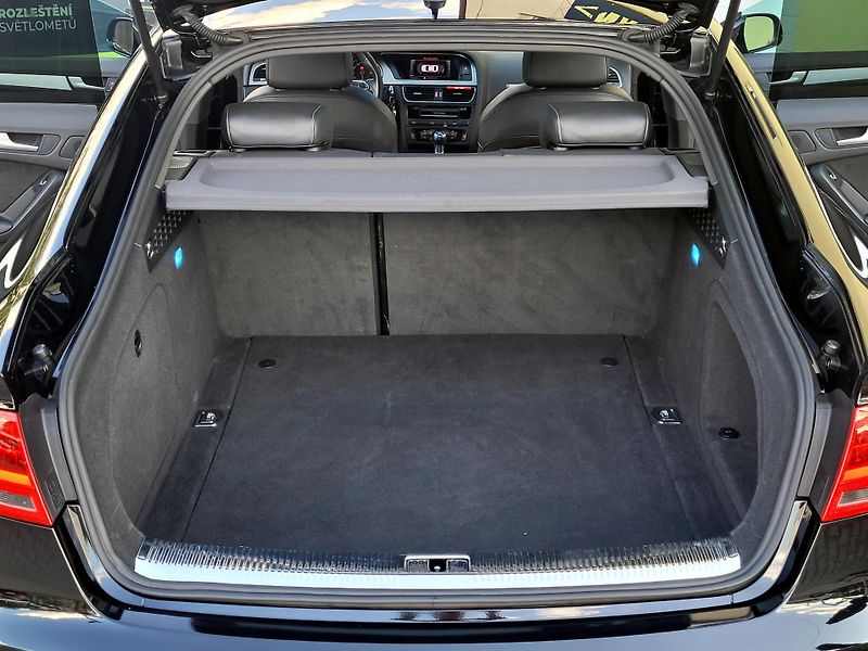 Audi A5 2,0 TFSi S-LINE,SERV.KN.ROZVOD - fotka 18 z 52
