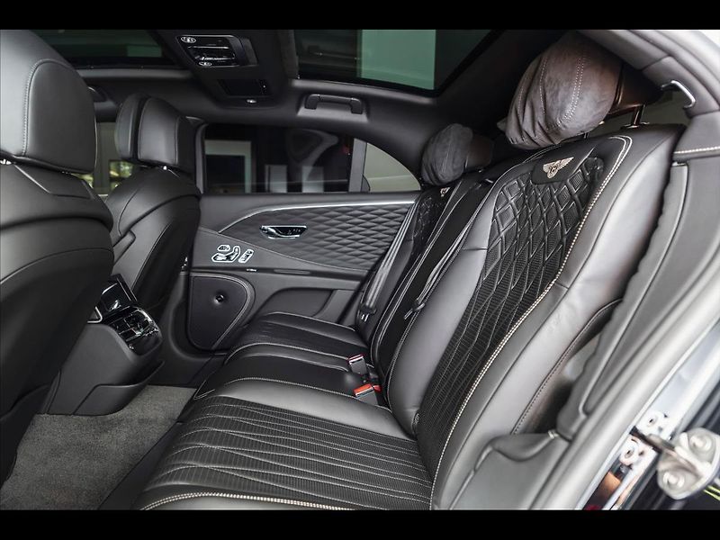 Bentley Flying Spur W12 First Edition - fotka 10 z 27