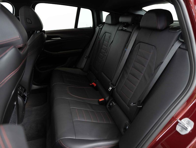 BMW X4 xDrive30d - fotka 22 z 24