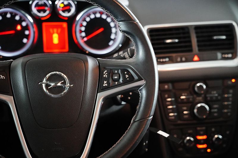 Opel Meriva - fotka 15 z 22