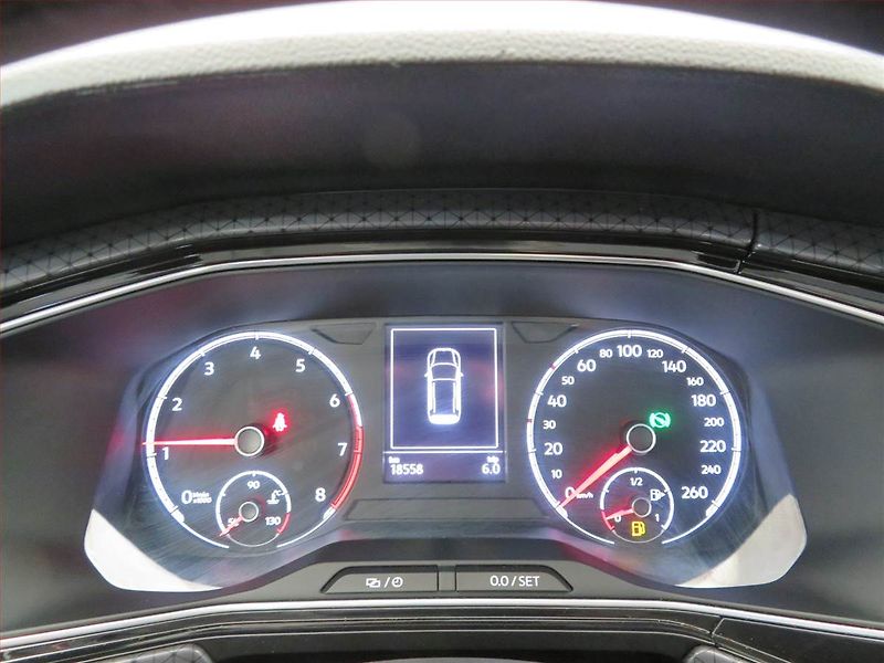 Volkswagen T-Cross (2022) Style 1.0 TSI - fotka 11 z 16