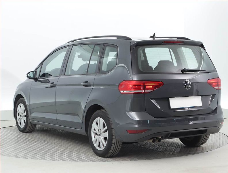 Volkswagen Touran (2022) Comfortline 2.0 TDI, Automat - fotka 4 z 21