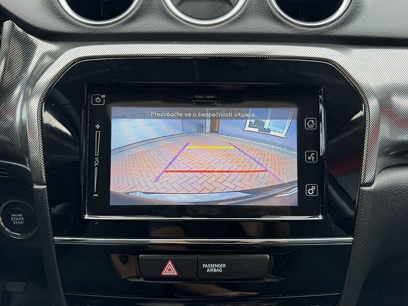 Suzuki Vitara (2023) 1.4i BoosterJet Allgrip ZÁRUKA - fotka 15 z 48