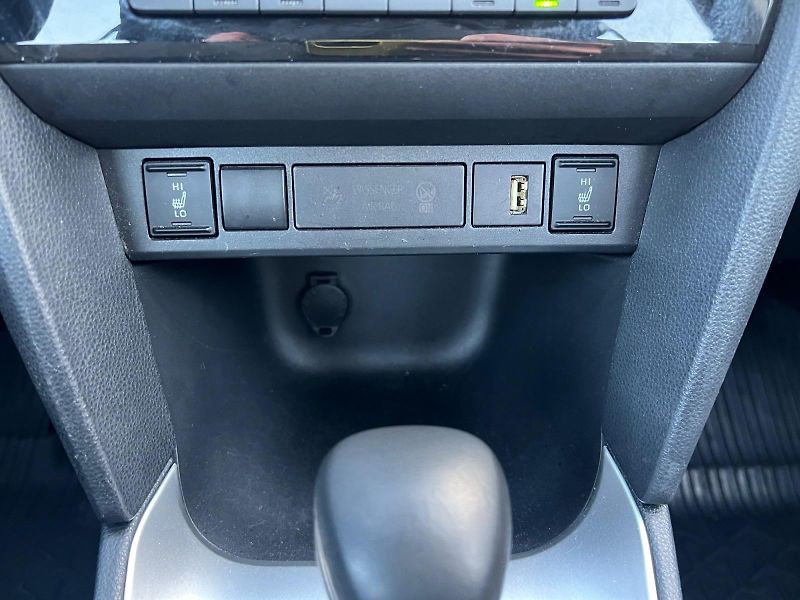 Toyota Yaris Cross (2023) HYBRID 1.5 85kW e-CVT C/T CZ  - fotka 11 z 21