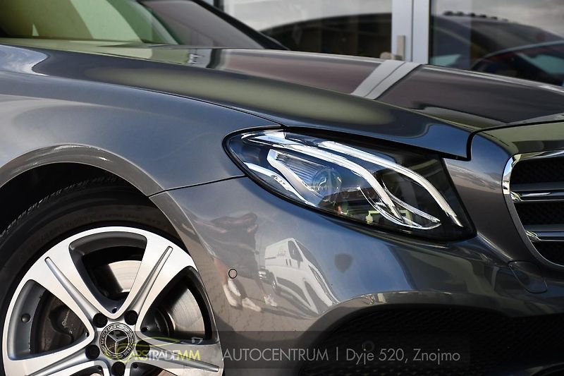 Mercedes-Benz Třídy E 250 - fotka 52 z 53