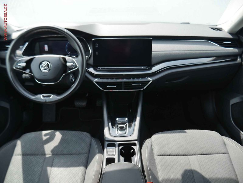 Škoda Octavia (2021) 2.0TDi, ČR, DSG - fotka 8 z 17