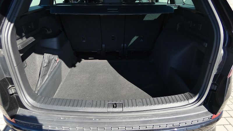 Škoda Kodiaq 2,0 TDI DSG 4x4 Sportline Excl - fotka 21 z 25