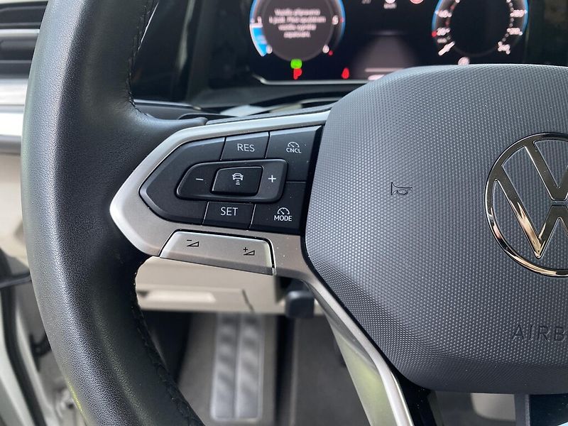 Volkswagen Multivan 2,0 TDI 110 kW Life - fotka 11 z 25