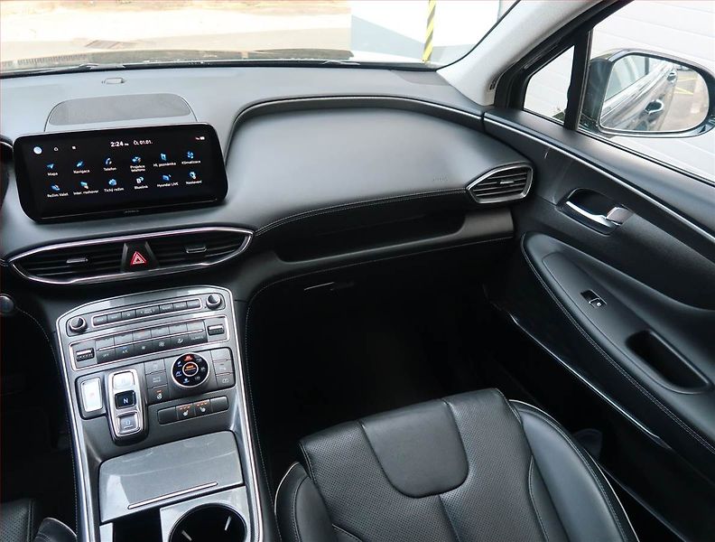 Hyundai Santa Fe (2021) 2.2 CRDi - fotka 8 z 32