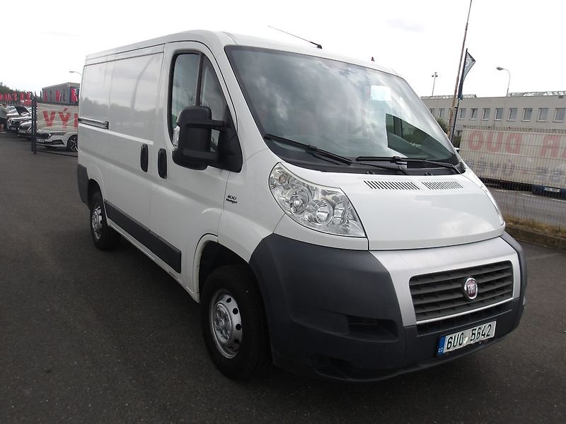 Peugeot Boxer 2,2JTD 1.MAJ.! NAJ.122000km !! - fotka 8 z 31