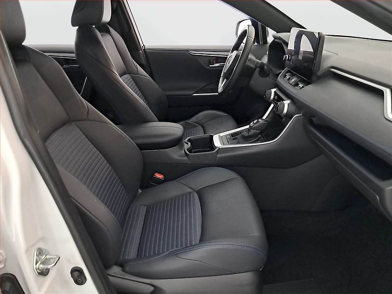 Toyota RAV4 (2023) 2.5 Hybrid - fotka 9 z 22