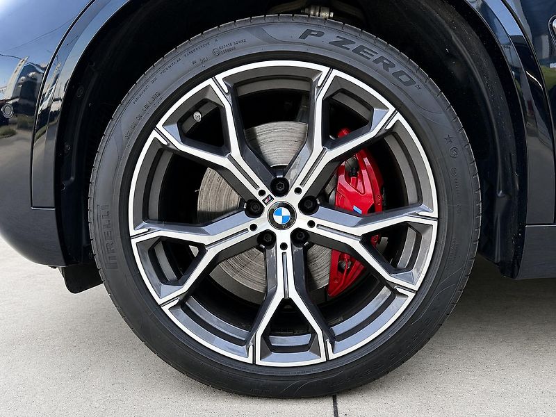 BMW X5 xDrive 30d M-Sport - fotka 31 z 31