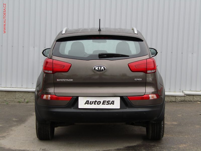 Kia Sportage (2016) 2.0 CRDi 4x4, ČR, TOP, AT - fotka 5 z 18