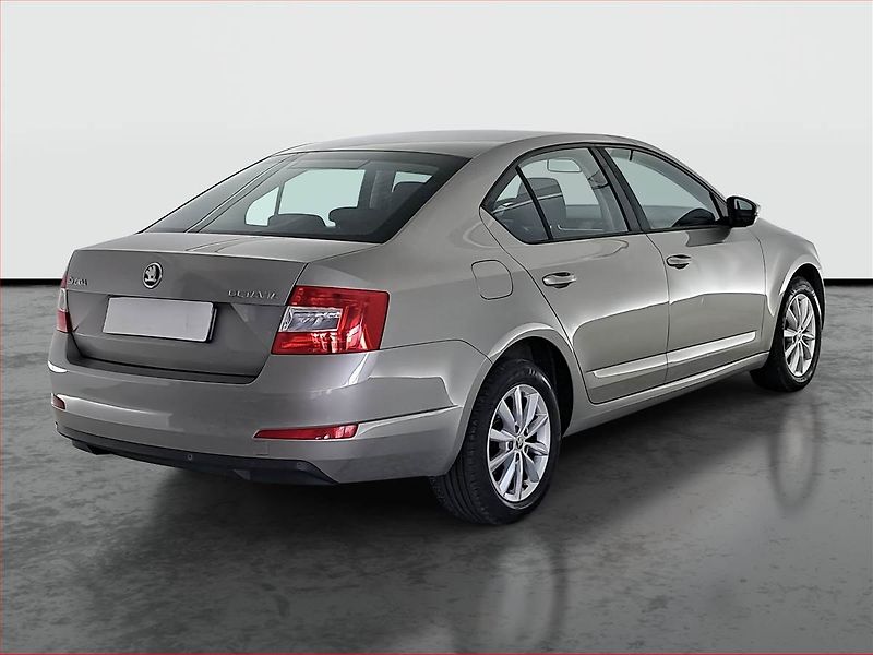 Škoda Octavia (2016) 1.2 TSI, Tempomat - fotka 5 z 18