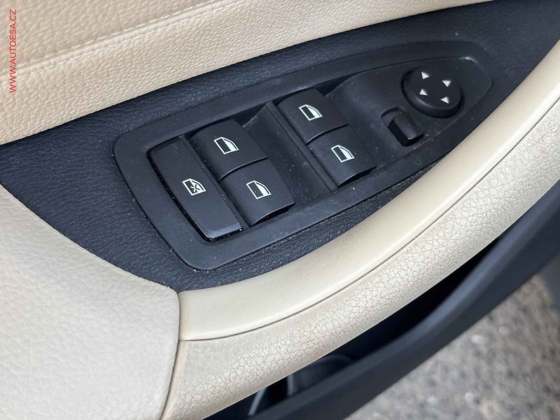 BMW X1 (2018) 1.5d SDrive16d, Navi, kamera - fotka 11 z 19