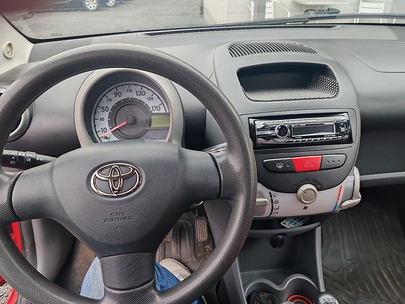 Toyota Aygo 1.0  - fotka 20 z 20