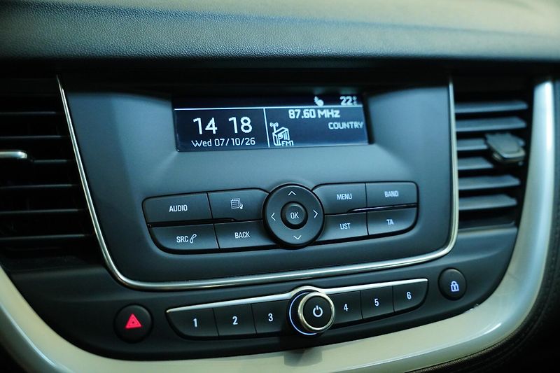 Opel Crossland X - fotka 18 z 24