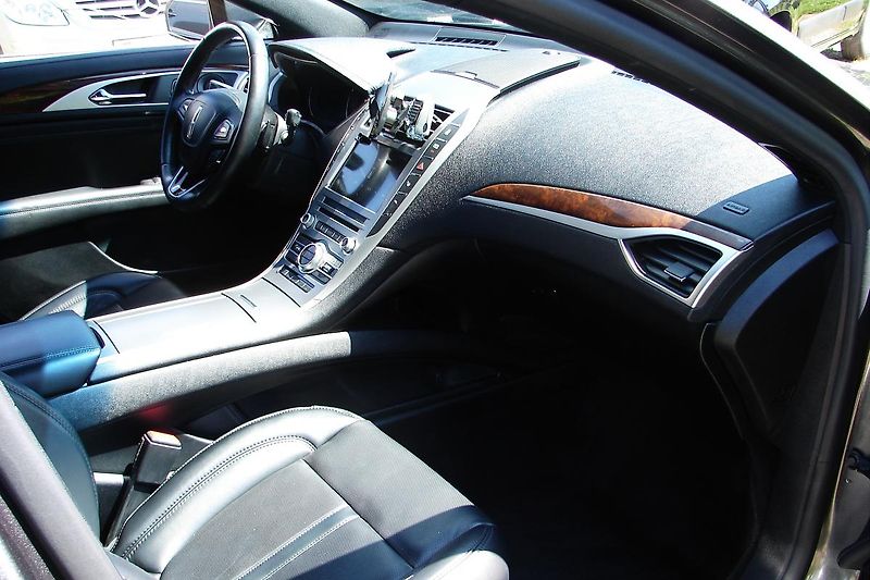 Lincoln MKZ 3.0 V6 TT 406PS AWD Kůže-ZADÁN - fotka 11 z 58