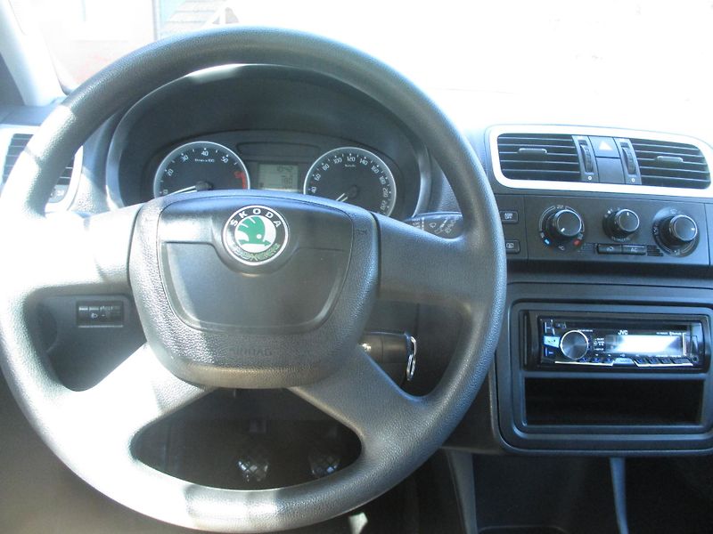 Škoda Fabia 1.4i 16V KLIMA +sada kol - fotka 16 z 26