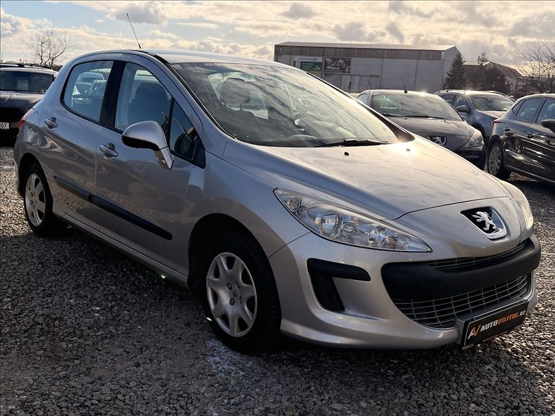 Peugeot 308 1,4 16V KLIMA - fotka 3 z 23