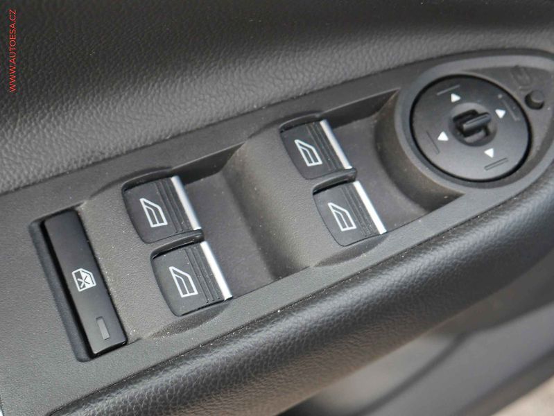 Ford Kuga (2019) 1.5 EcoBoost, Navi, TZ - fotka 18 z 19