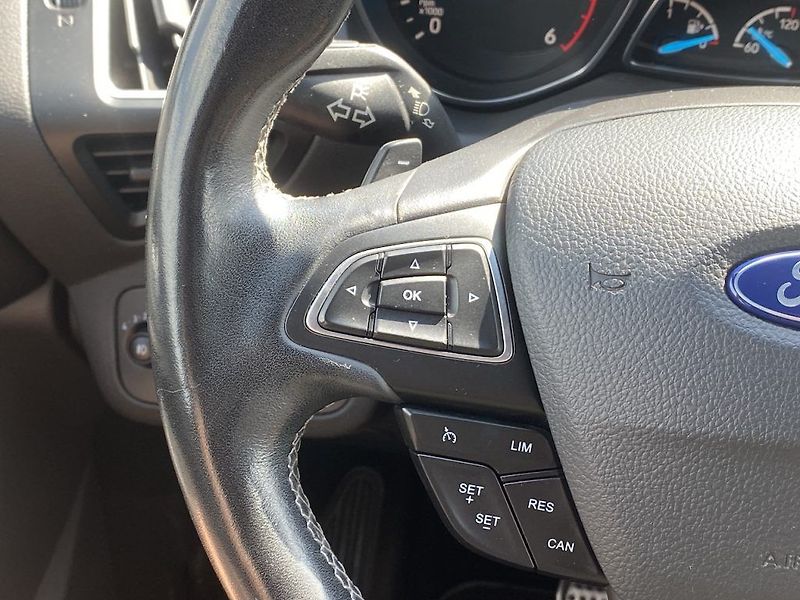 Ford Kuga 2.0TDCi, ČR,ST line, Navi, 4x4 - fotka 18 z 26