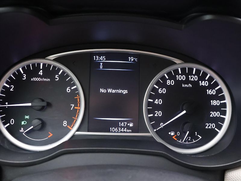 Nissan Micra 1.0 i 52kW CZ Acenta - fotka 18 z 33