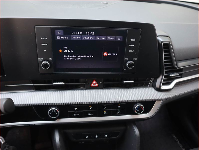 Kia Sportage (2022) 1.6 T-GDI - fotka 12 z 18