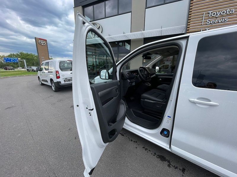Toyota ProAce Verso 2.2D 180HP A/T L1 VIP 7S - fotka 12 z 30