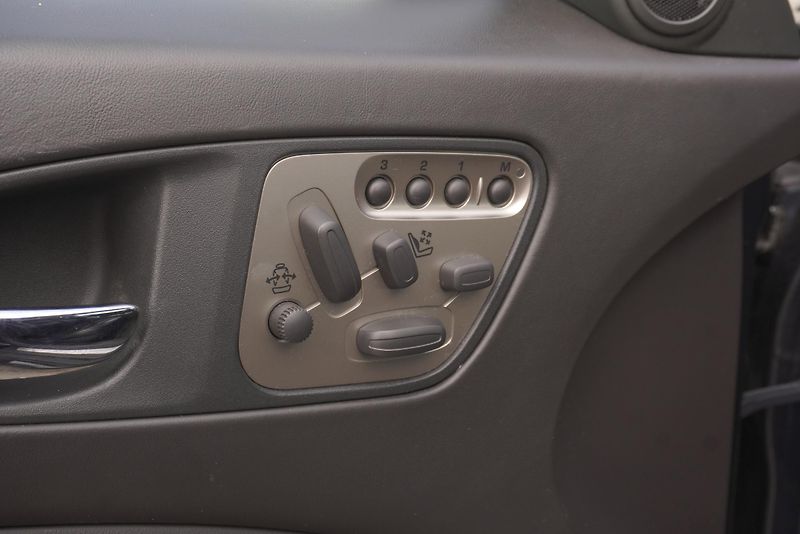Jaguar XK8 4,2I AUT. - fotka 24 z 41