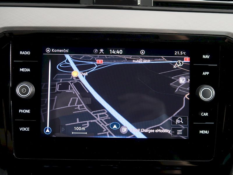 Volkswagen Passat (2022) BUSINESS PREMIUM 2.0TDI 110KW - fotka 29 z 38