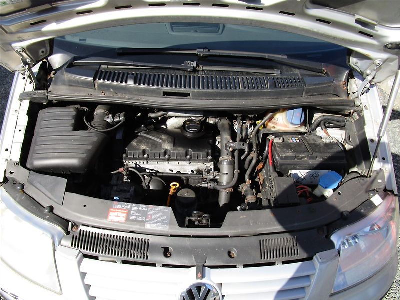 Volkswagen Sharan 1.9TDi aut. klima, 7 míst - fotka 40 z 43